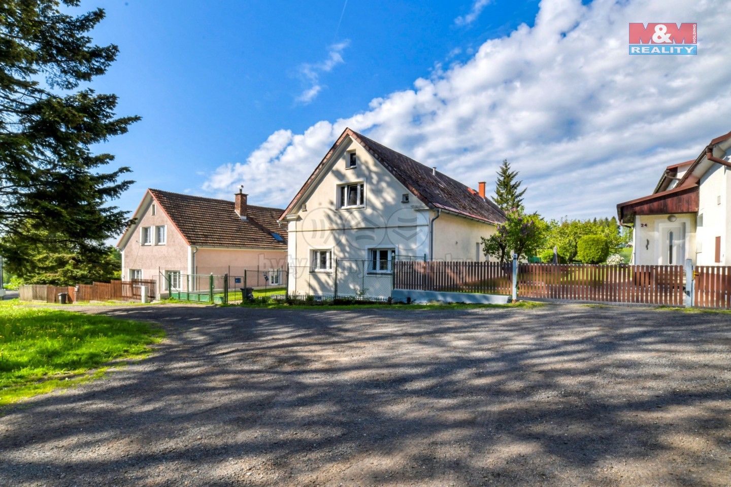 Rodinné domy, Závišín, Zádub-Závišín, 275 m²