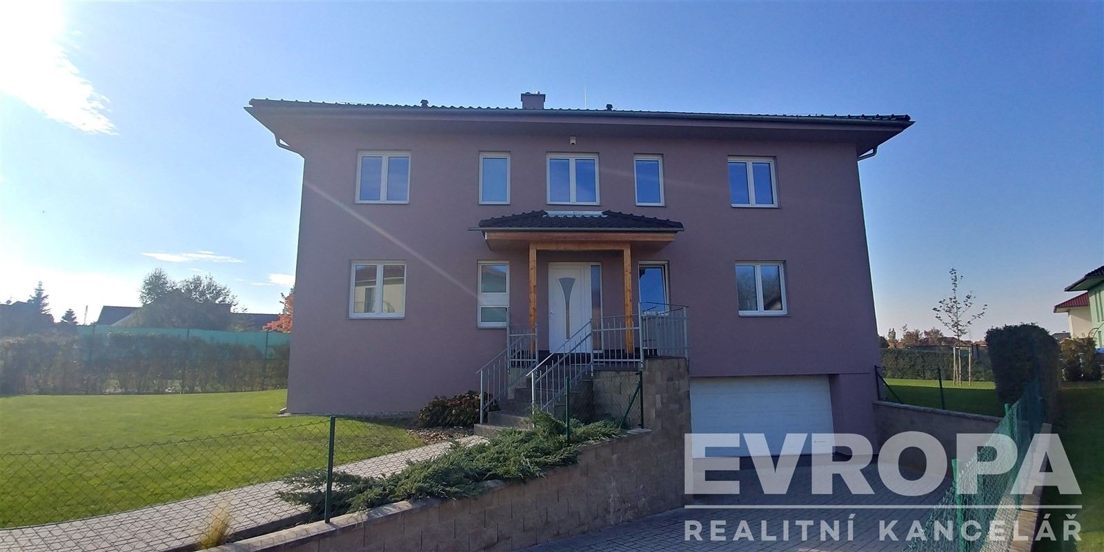 Vila, 350 m²