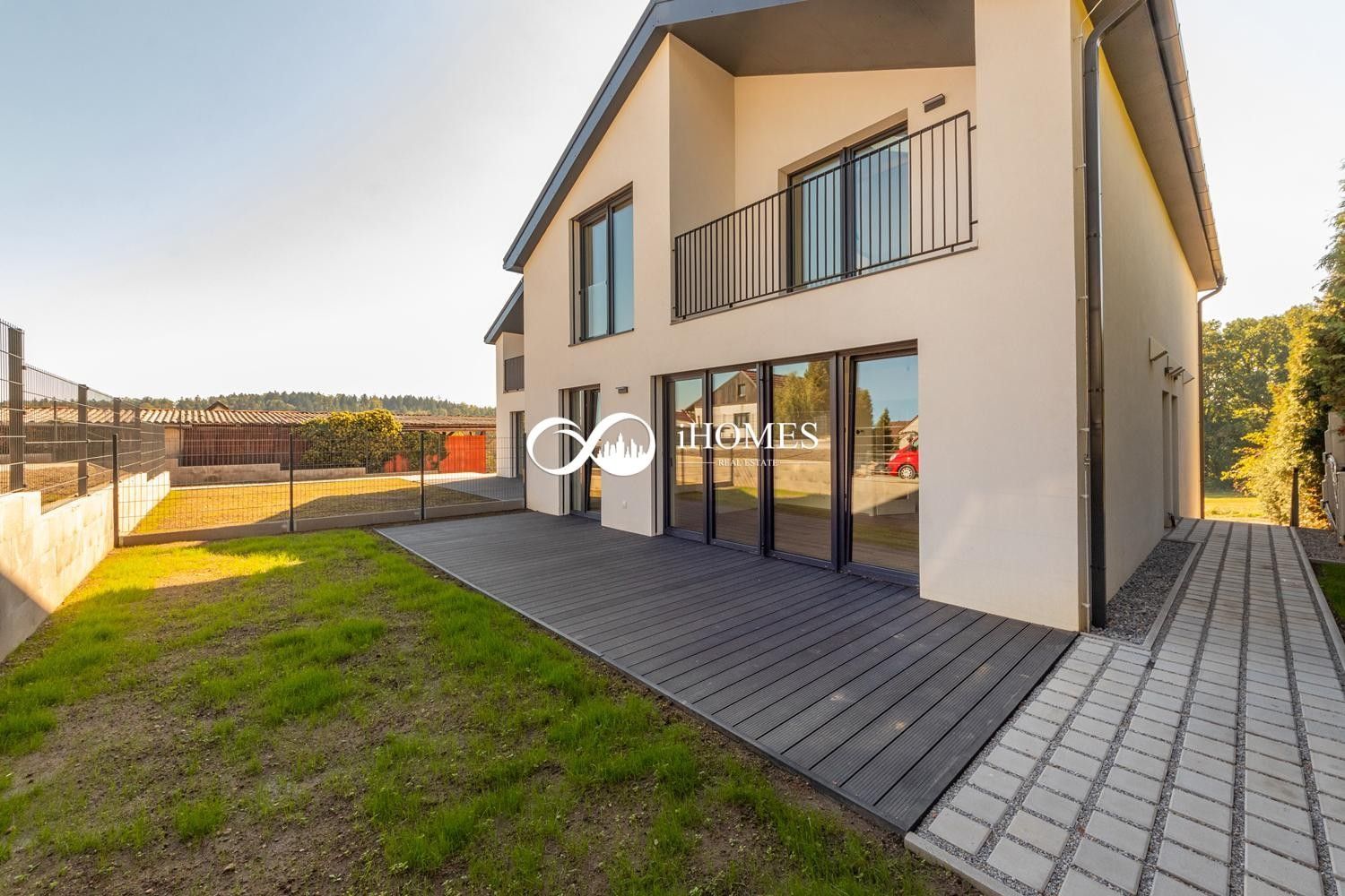 Prodej byt 4+kk - Neznašov, Všemyslice, 84 m² - 1