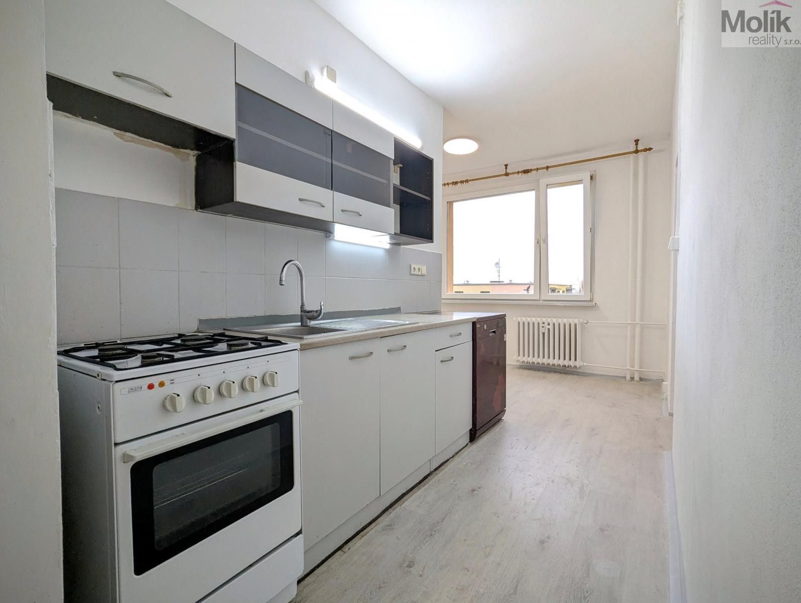 3+1, Sídliště Za Chlumem, Bílina, 64 m²