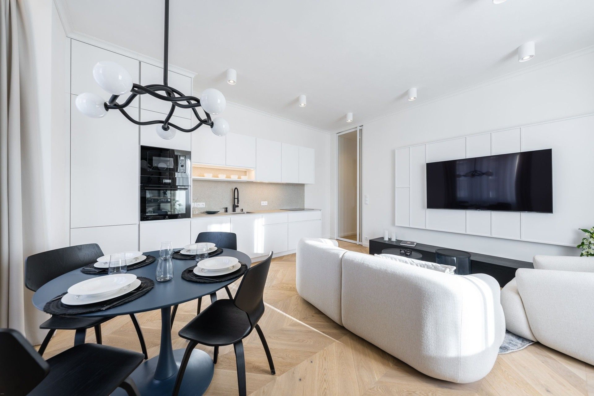 2+kk, Jeseniova, Praha, 48 m²