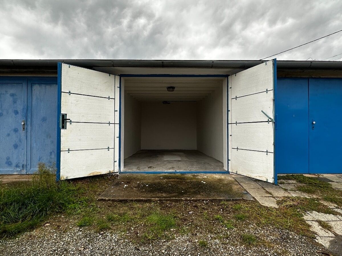 Prodej garáž - Hrušovany u Brna, 664 62