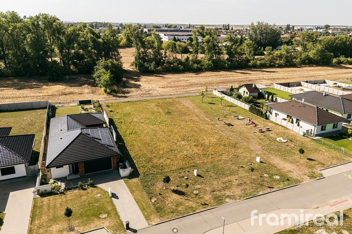 Pozemky pro bydlení, Pohořelice, 691 23