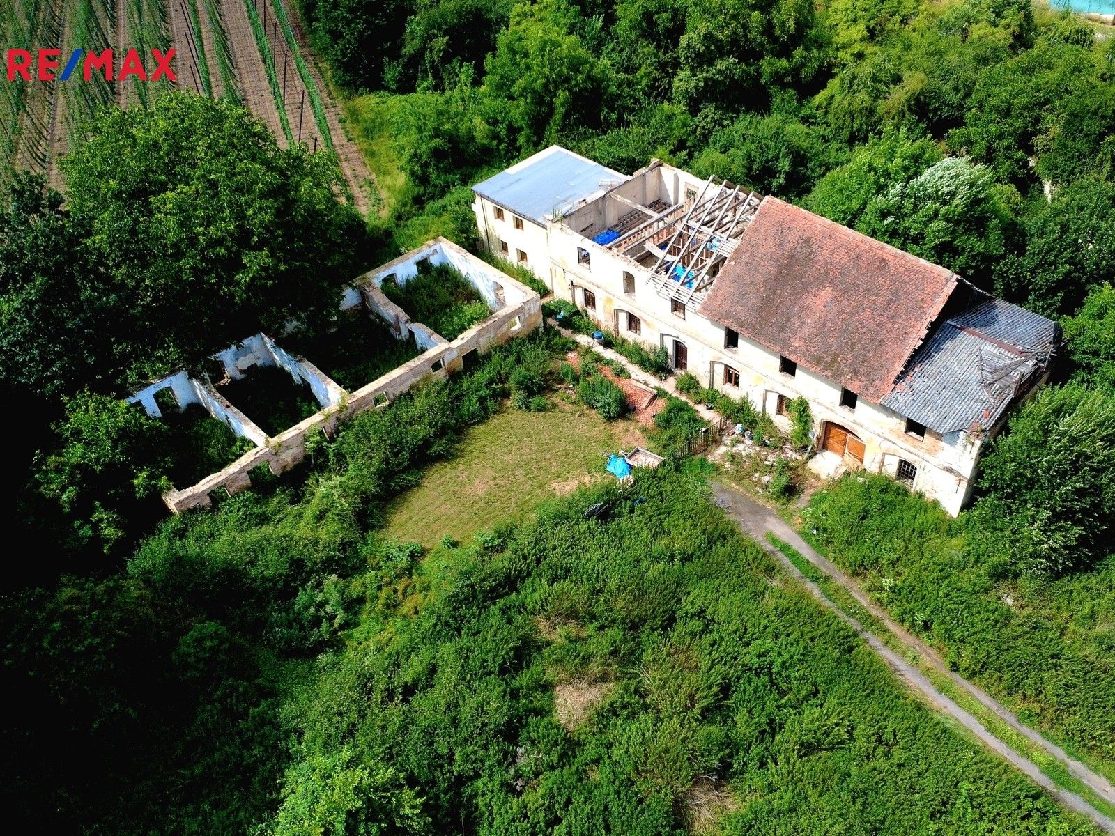 Zemědělské usedlosti, Tuchořice, 300 m²