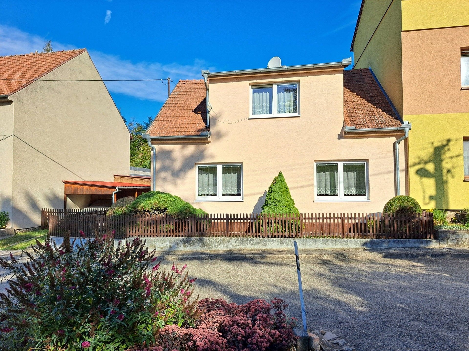 Rodinné domy, Závist, 268 m² - 1