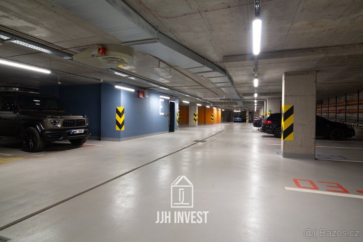 Garáže, Praha, 150 00