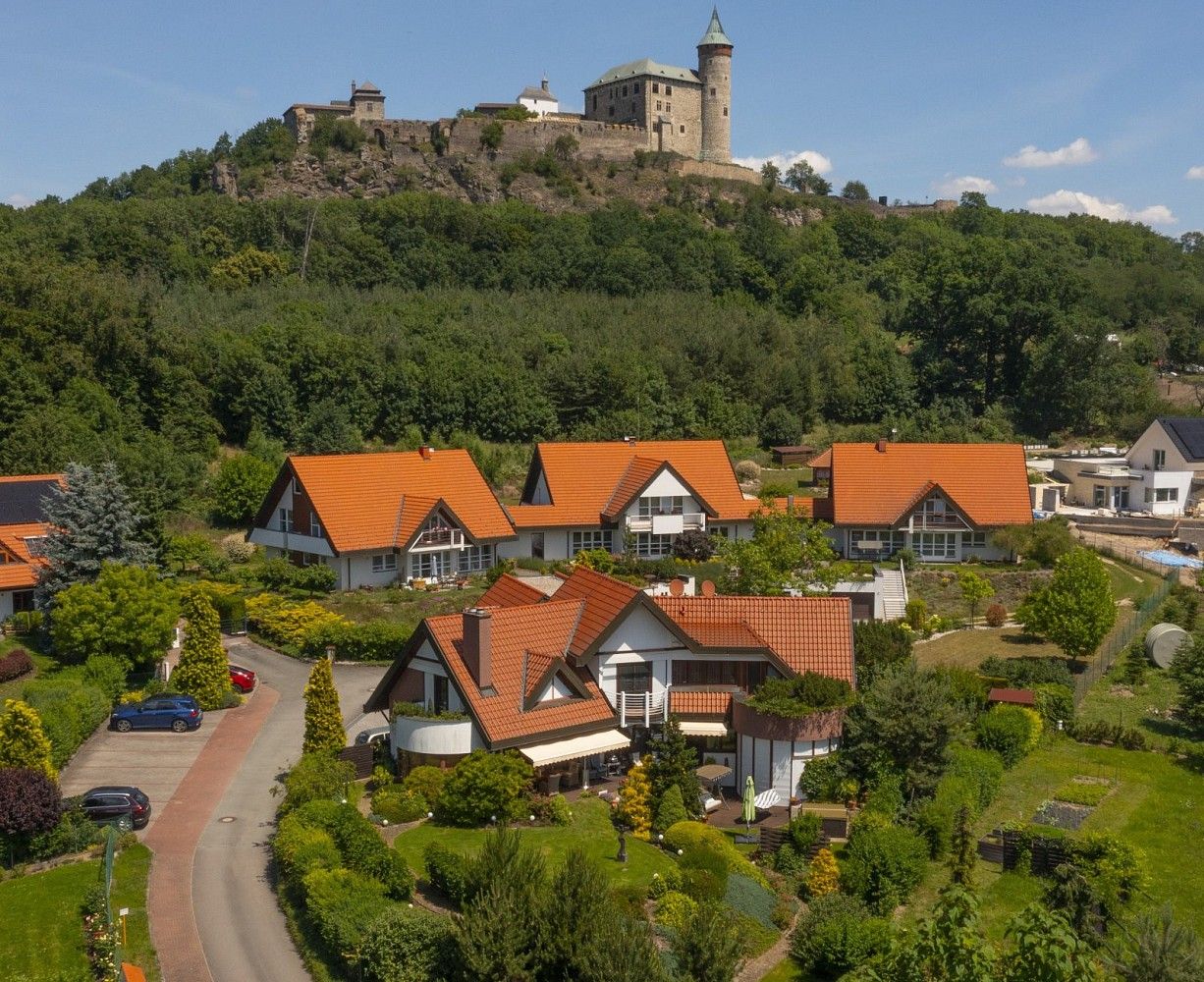 Rodinné domy, Ráby, okres Pardubice, Pardubický kraj, 718 m² - 1