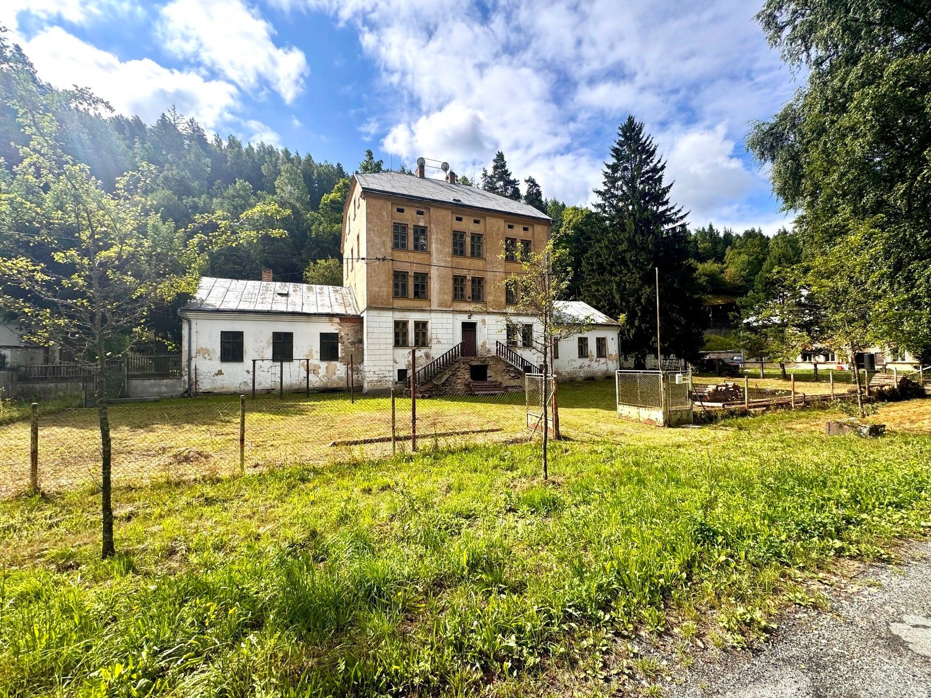 Rodinné domy, Pavlovice, Planá, 1 m²