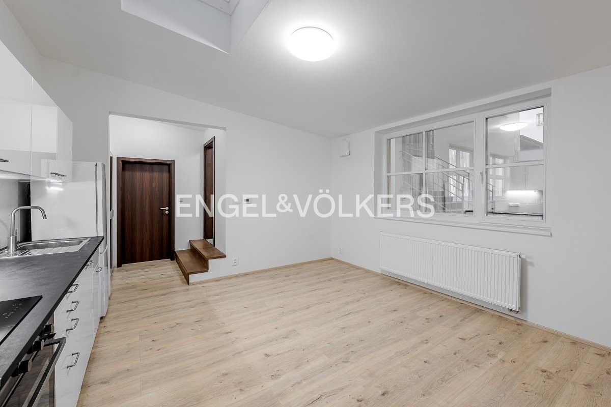 2+kk, Sládkova, Praha, 46 m²