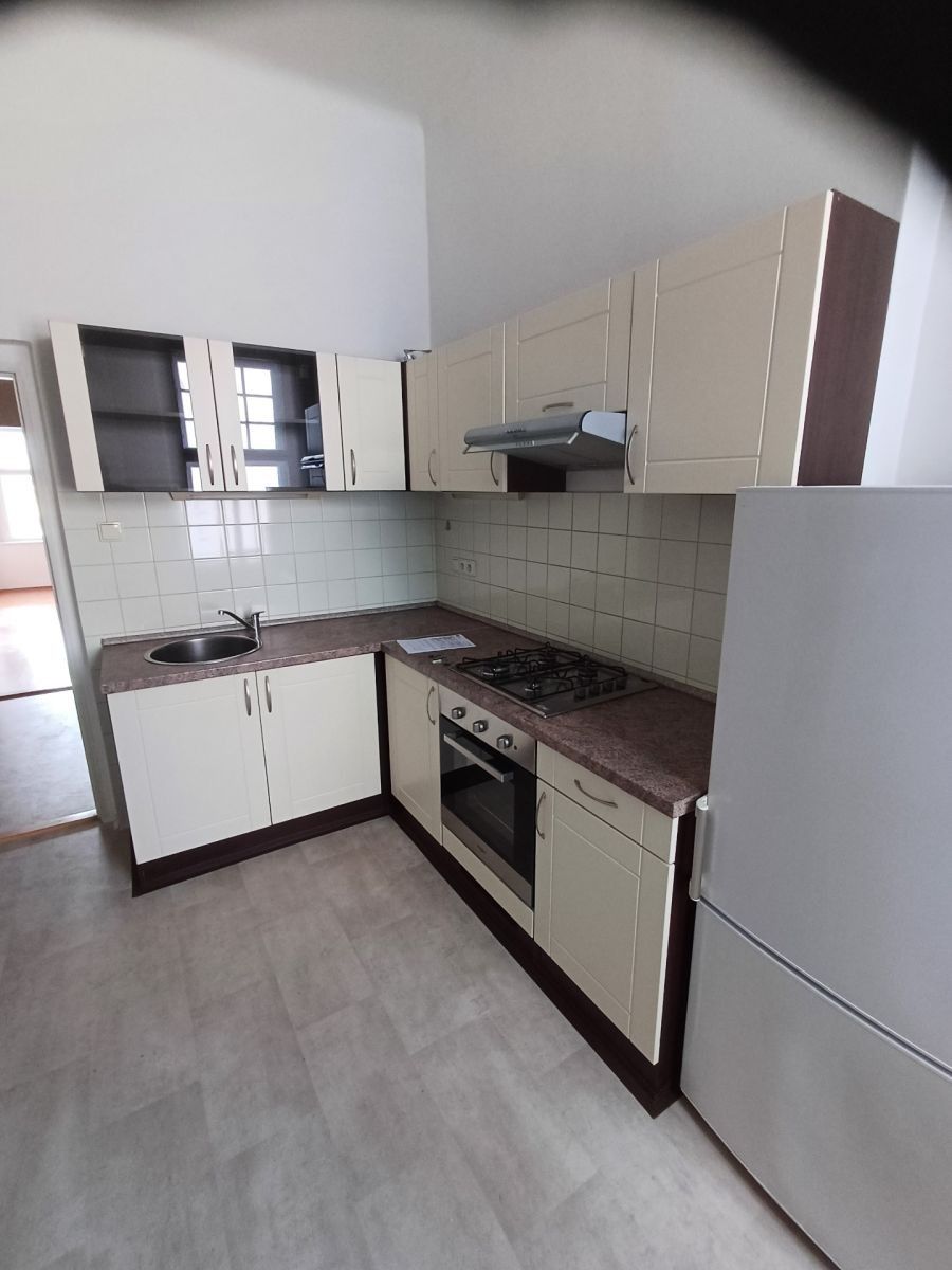 2+kk, Madridská, Praha - Vršovice, 37 m² - 1
