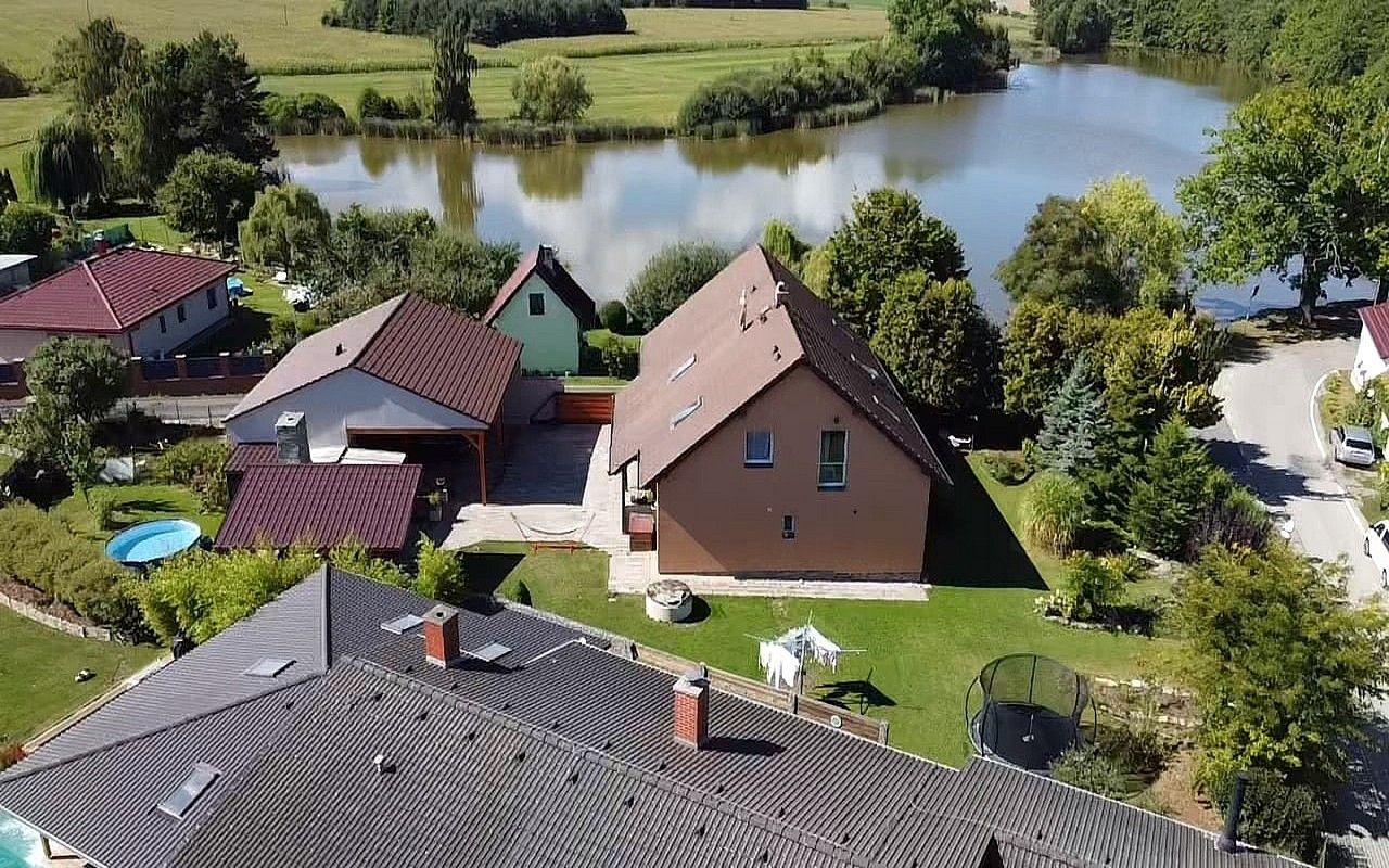 Rodinné domy, Dubné - Třebín, okres České Budějovice, 260 m² - 2