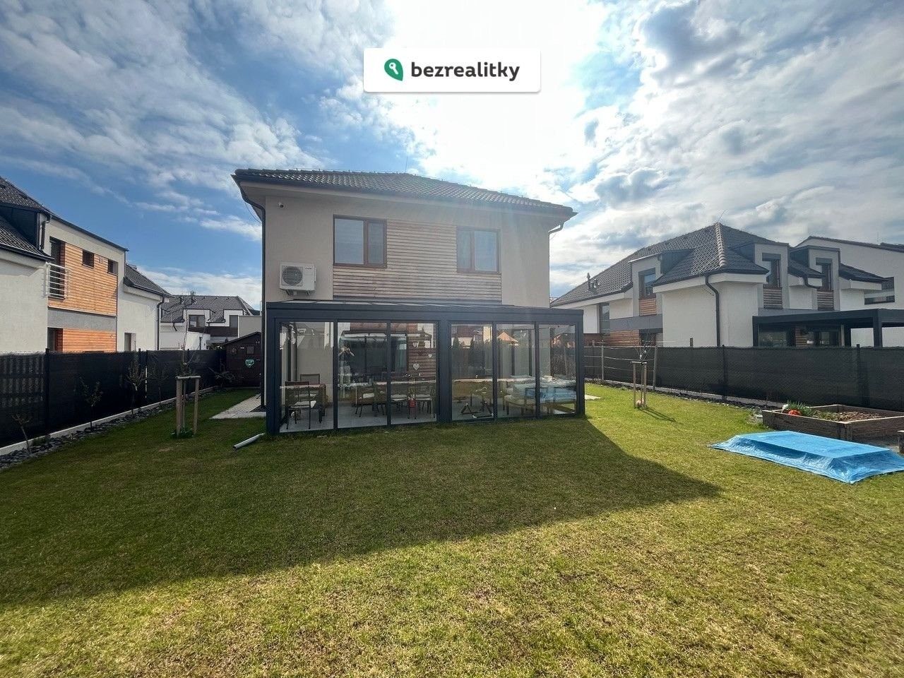 Prodej rodinný dům - Modřínová, Zlonín, 137 m²