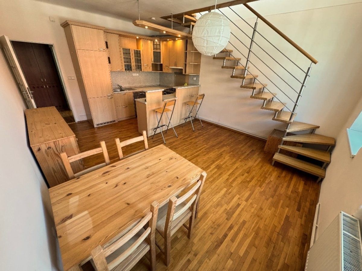 4+kk, Podjezd, Prostějov, 110 m²