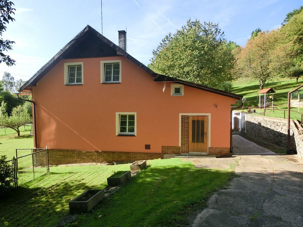 Rodinné domy, Vojkovice, okres Karlovy Vary, 175 m² - 1