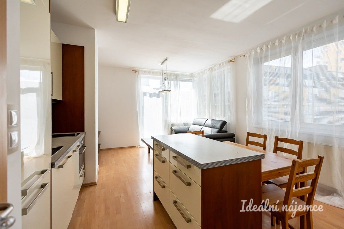 3+kk, Poděbradská, Praha, 64 m² - 1