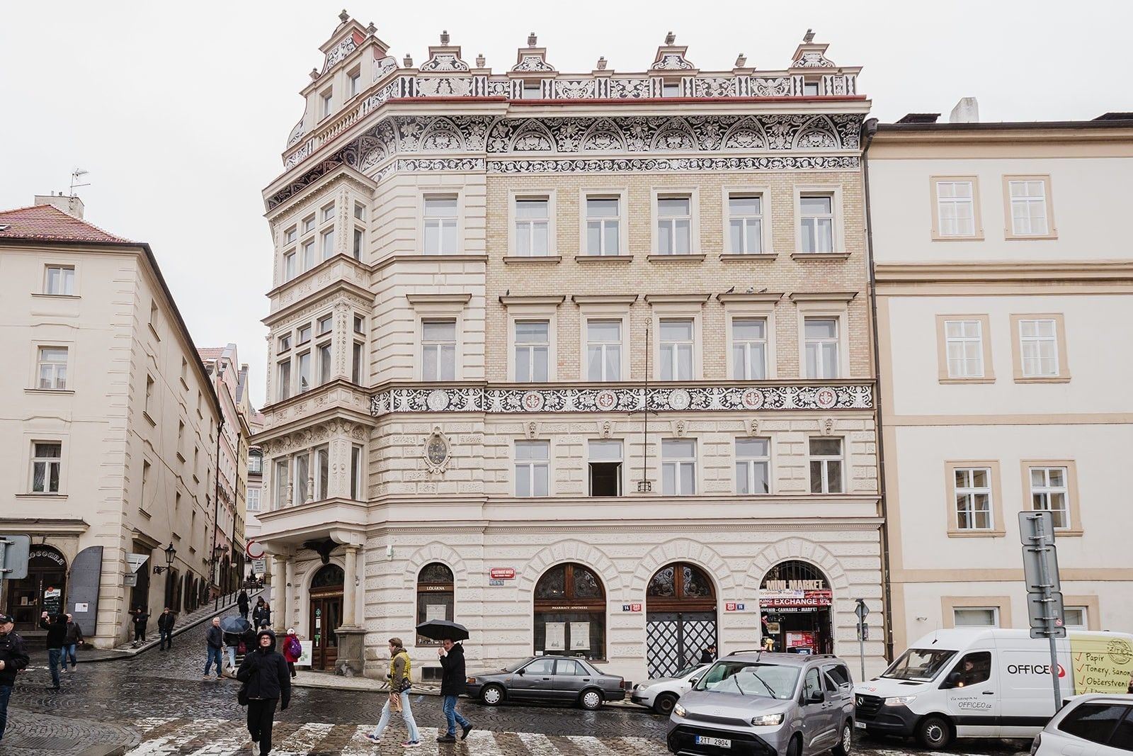 1+1, Malostranské náměstí, Praha - Malá Strana, 63 m² - 2