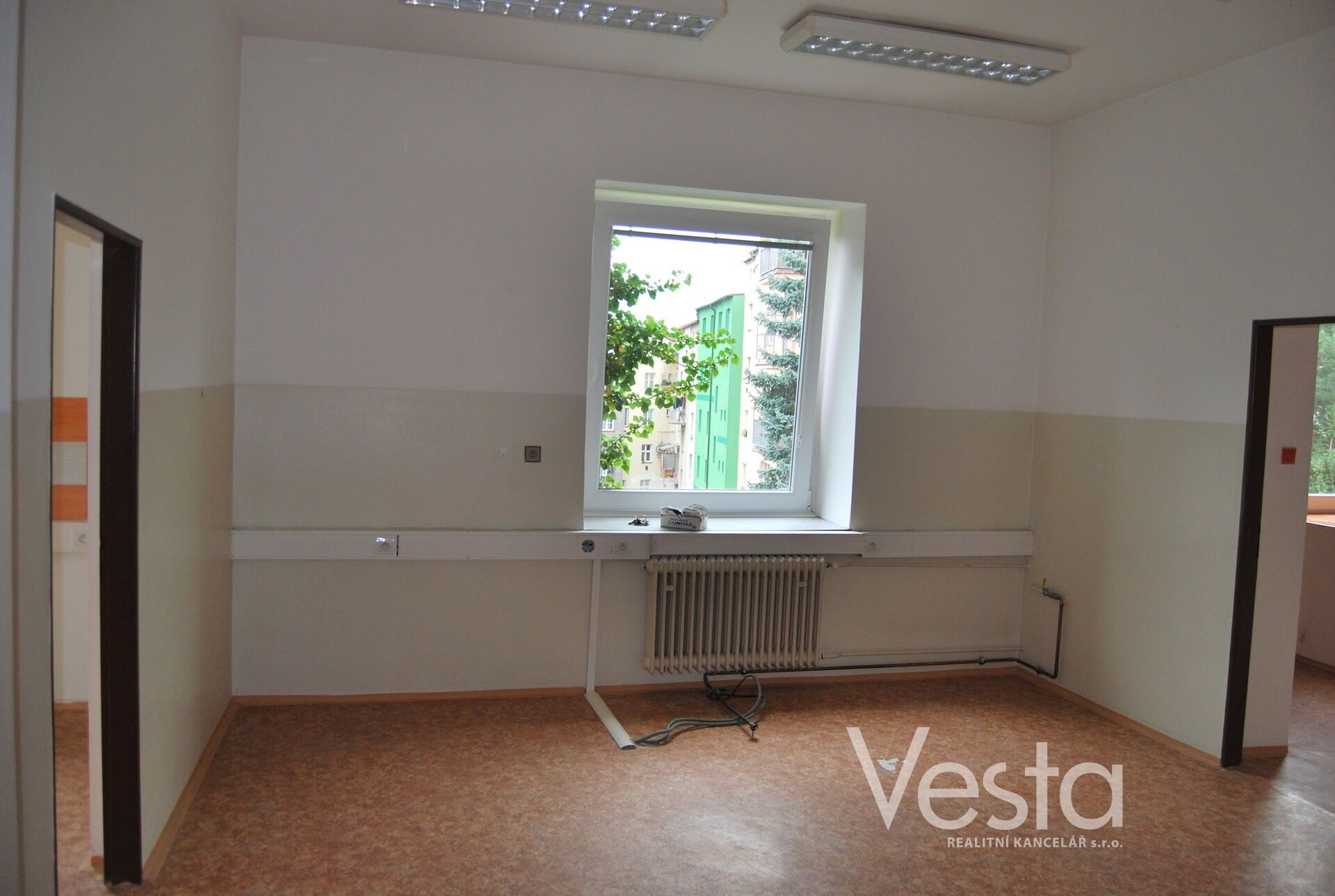 Pronájem komerční - 28. října, Děčín, 60 m²