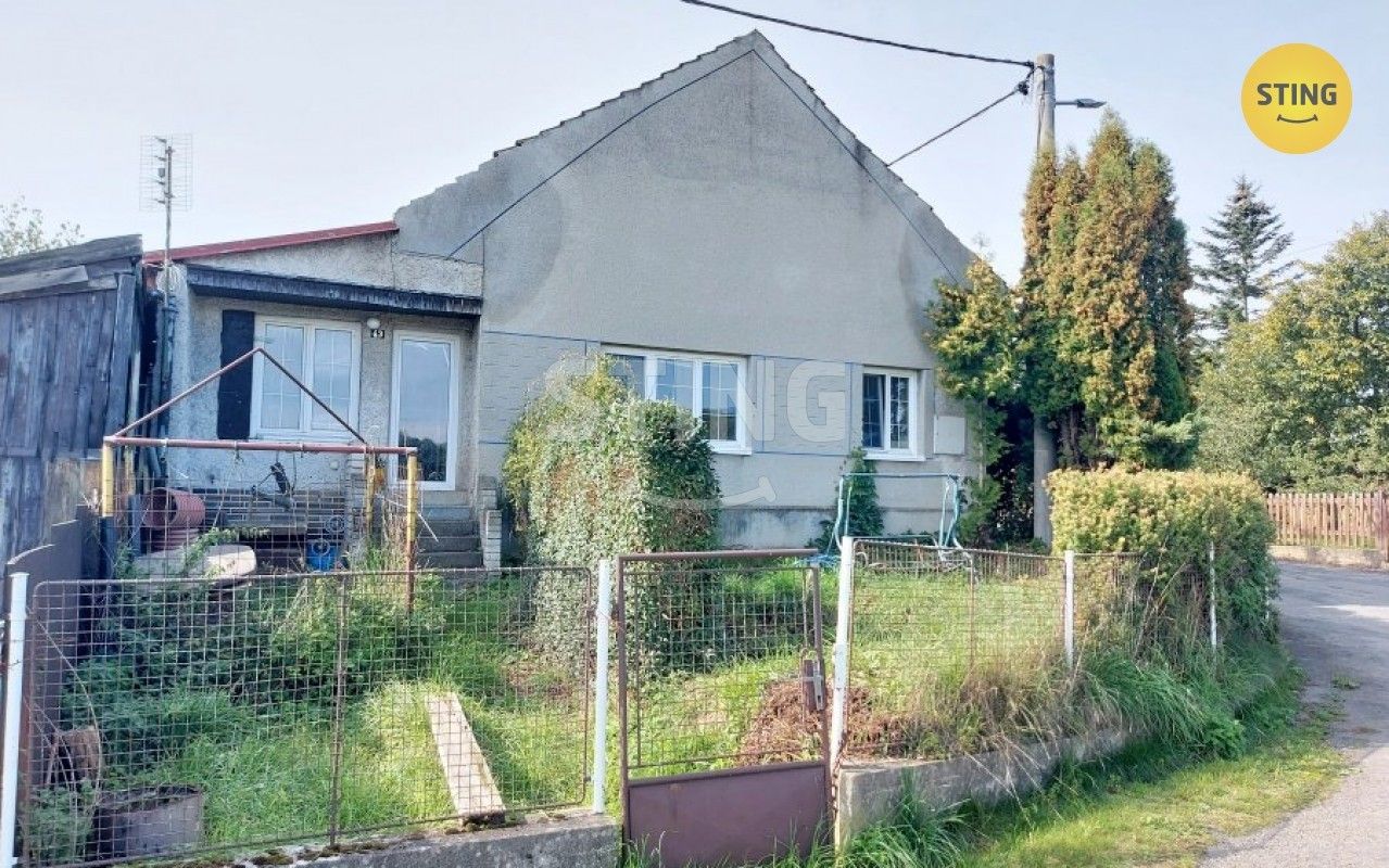 Rodinné domy, Jesenec, 150 m²
