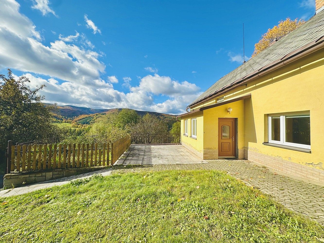 Rodinné domy, Vápenná, okres Jeseník, 250 m² - 1