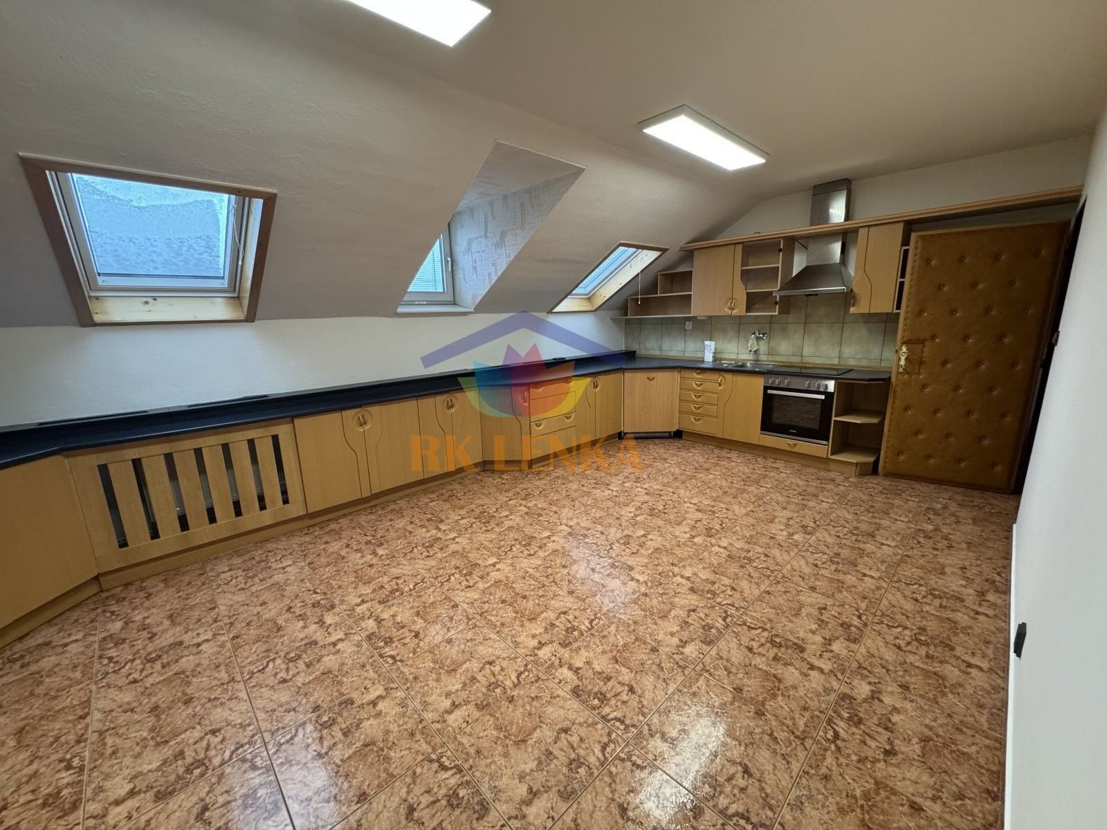 4+1, Palkovice, 124 m²