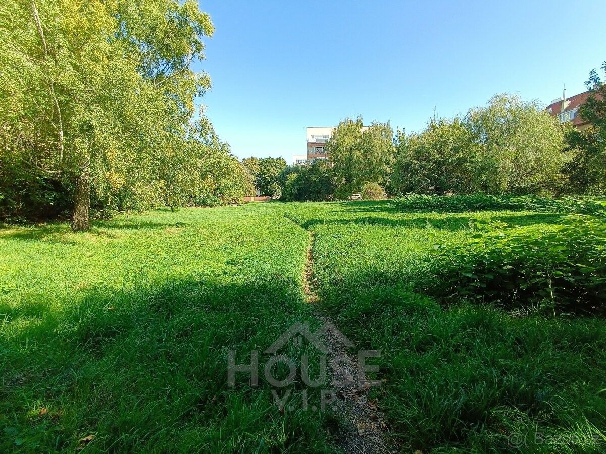 Pozemky pro bydlení, Praha, 160 00