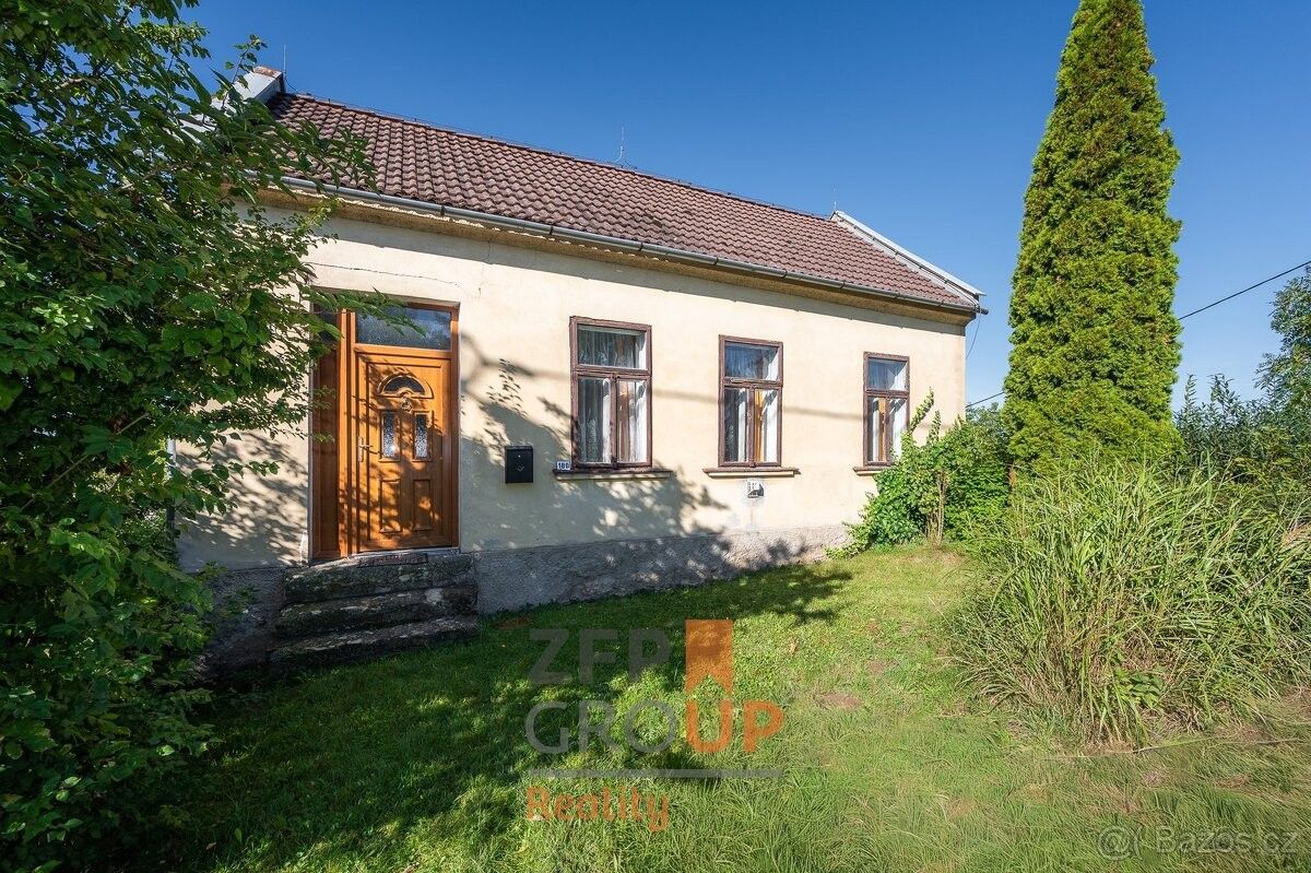 Rodinné domy, Knínice, 679 34