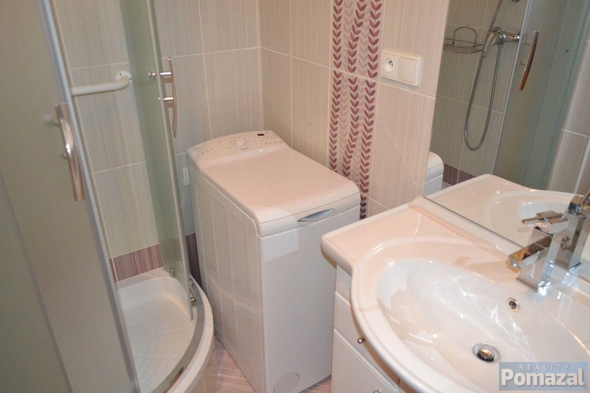 Pronájem byt 2+kk - Vlastina, Praha, 42 m² - 5