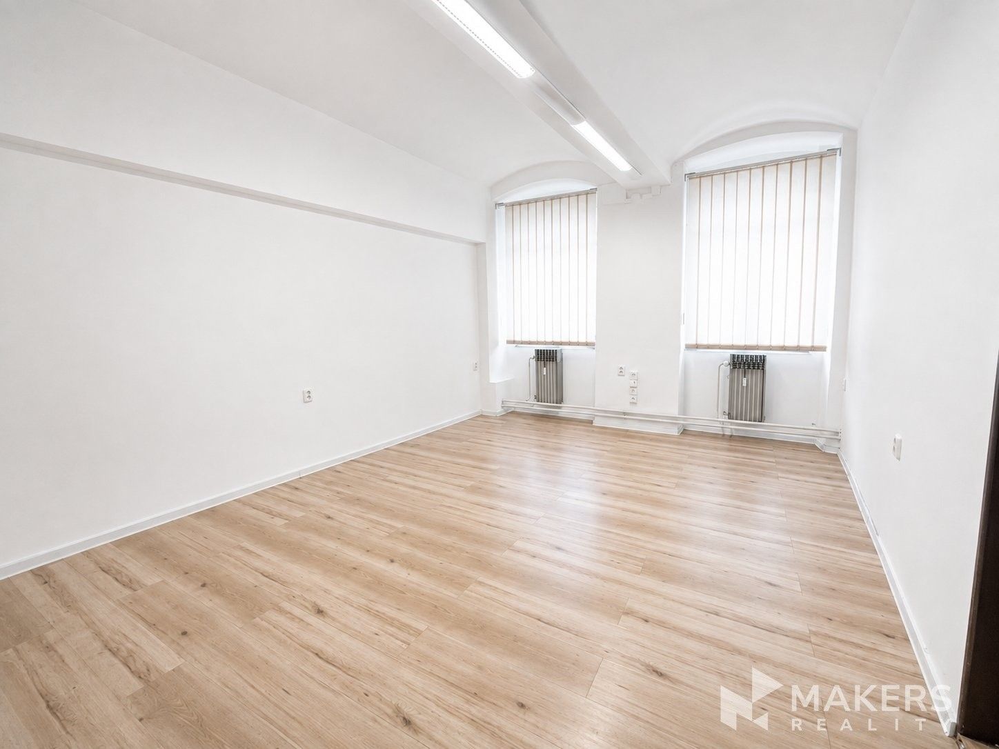 Kanceláře, Bělehradská, Praha, 19 m² - 1