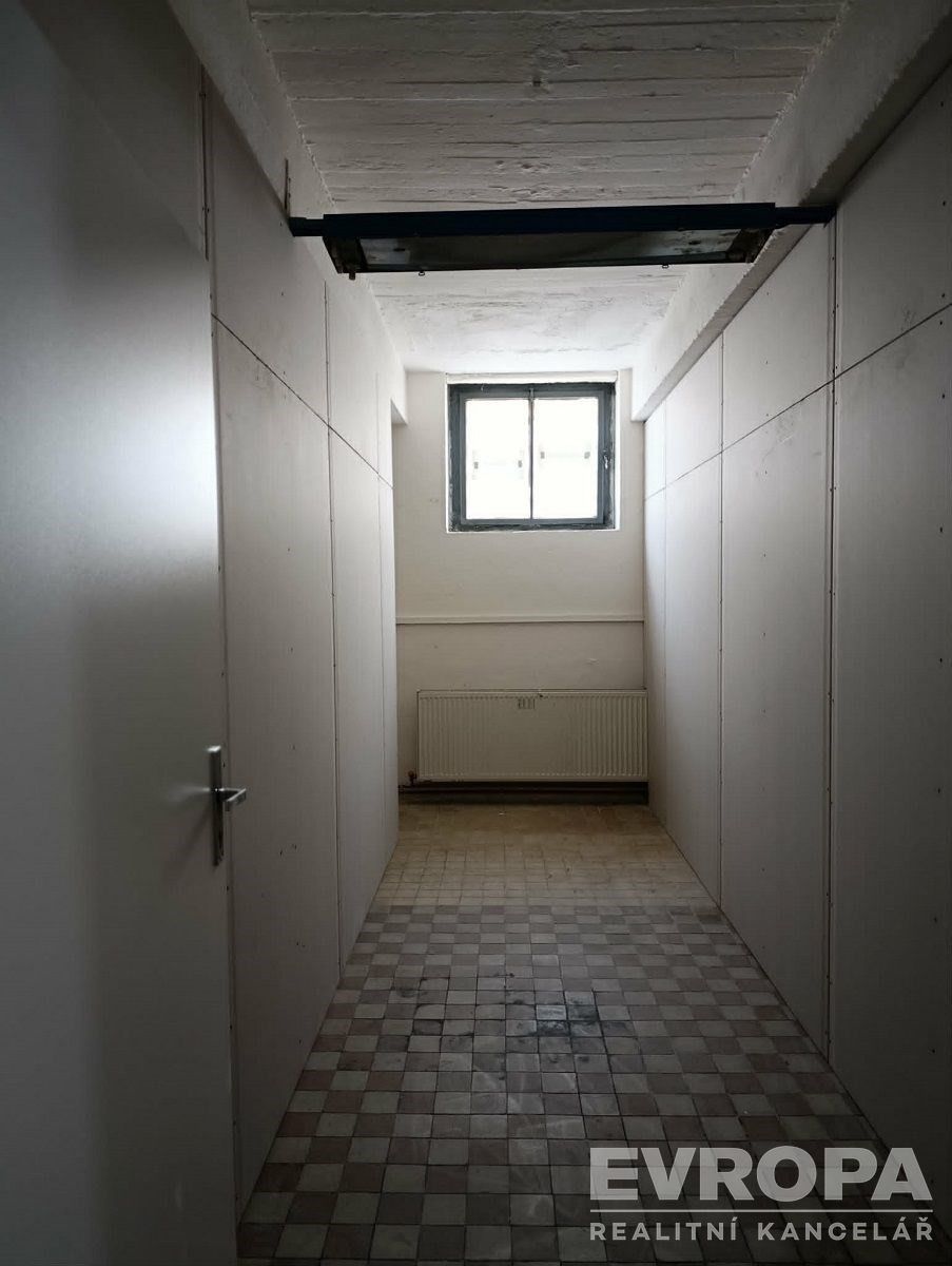 Pronájem sklad - Hanychovská 622, Liberec III-Jeřáb, 10 m² - 5