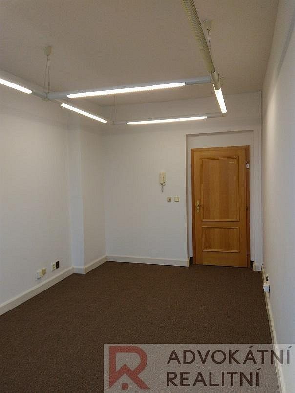 Pronájem kancelář - Praha - Holešovice, okres Praha 7, Hlavní město Praha, 21 m² - 2