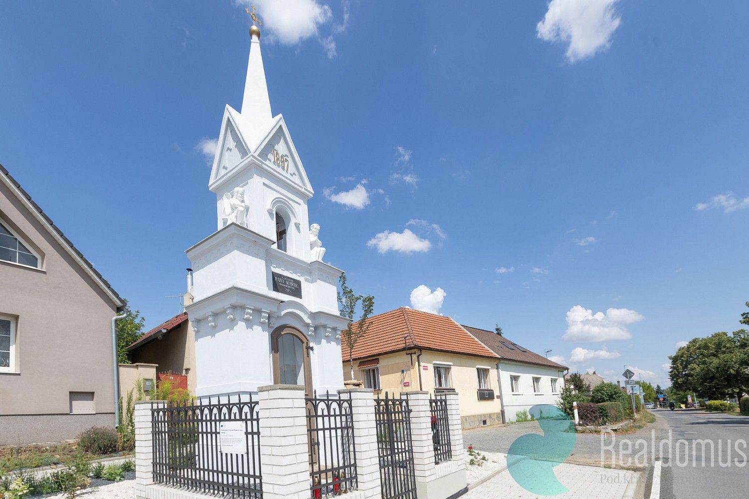 Rodinné domy, Přezletice, okres Praha-východ, Středočeský kraj, 75 m² - 2