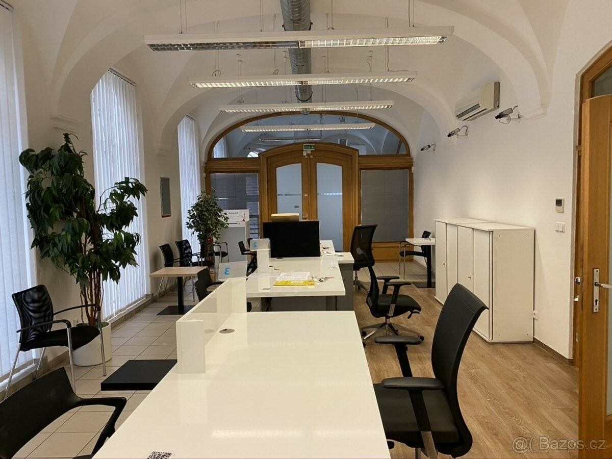 Pronájem kancelář - Ústí nad Labem, 400 01, 151 m²