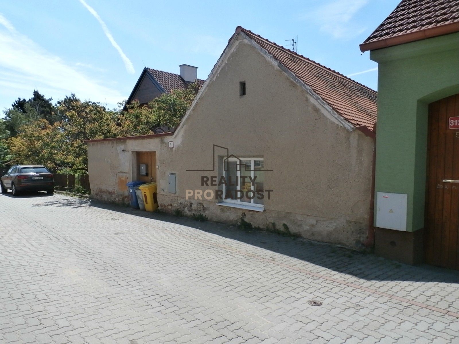 Rodinné domy, Křížovnická, Znojmo, 200 m² - 1