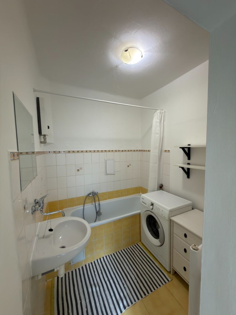 Pronájem byt 2+kk - U Městských domů, Ústí nad Labem - Klíše, Ústecký kraj, 51 m² - 2