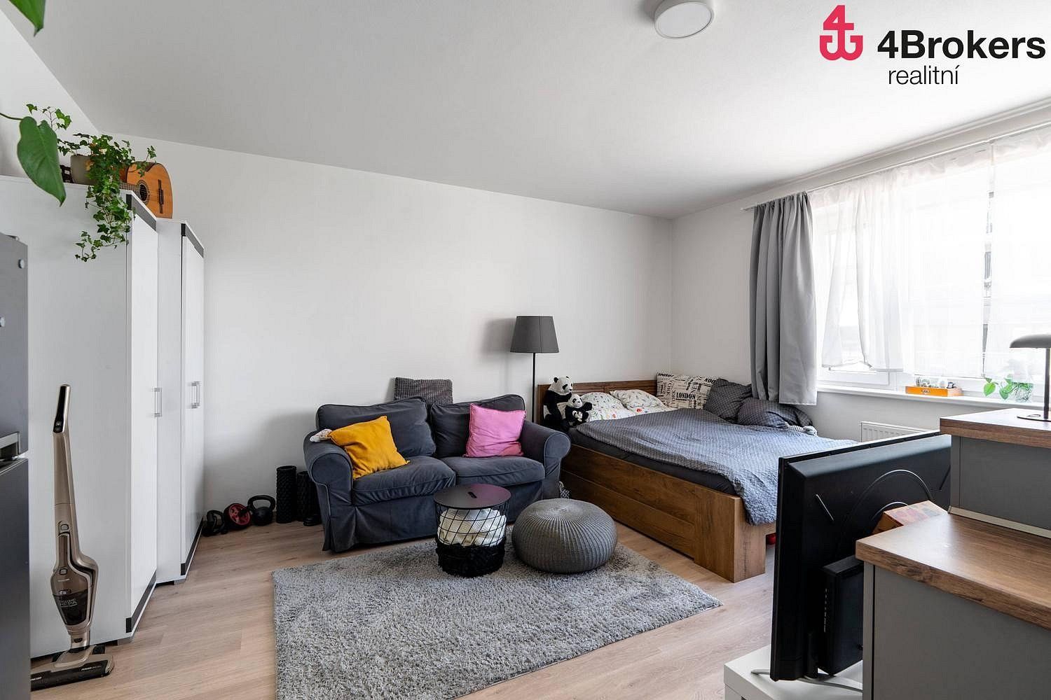 Prodej byt 1+kk - Antonína Petrofa, Hradec Králové - Nový Hradec Králové, 33 m² - 5