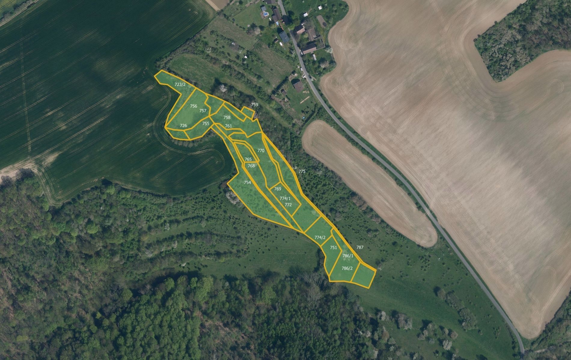 Louky, Chcebuz, Štětí