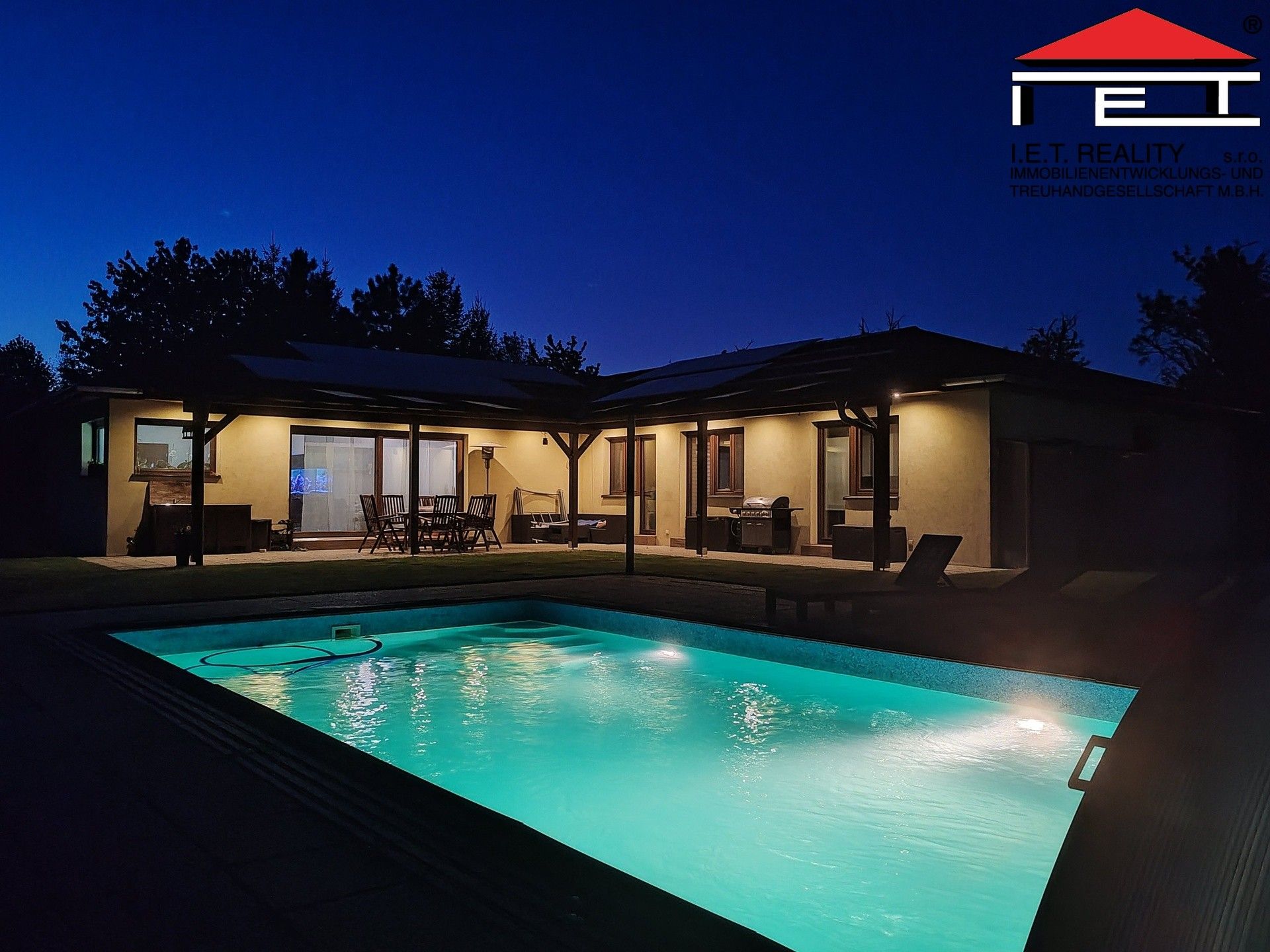 Prodej dům - Na Úbočí, Ostrava, 275 m²