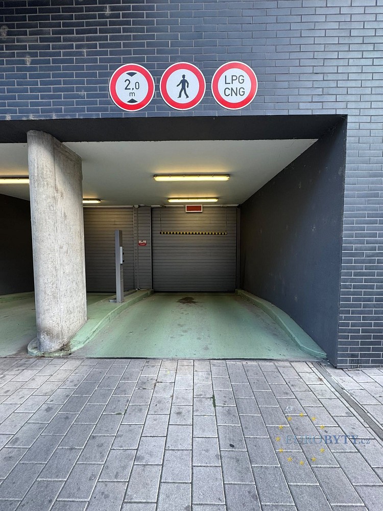 Pronájem ostatní - Kurta Konráda, Praha 9 - Libeň, 17 m² - 5