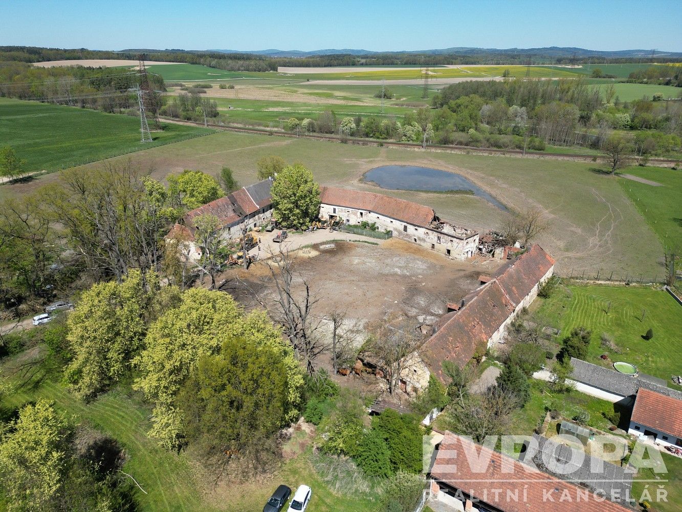 Prodej chalupa - Dříteň - Radomilice, okres České Budějovice, Jihočeský kraj, 6 254 m² - 1