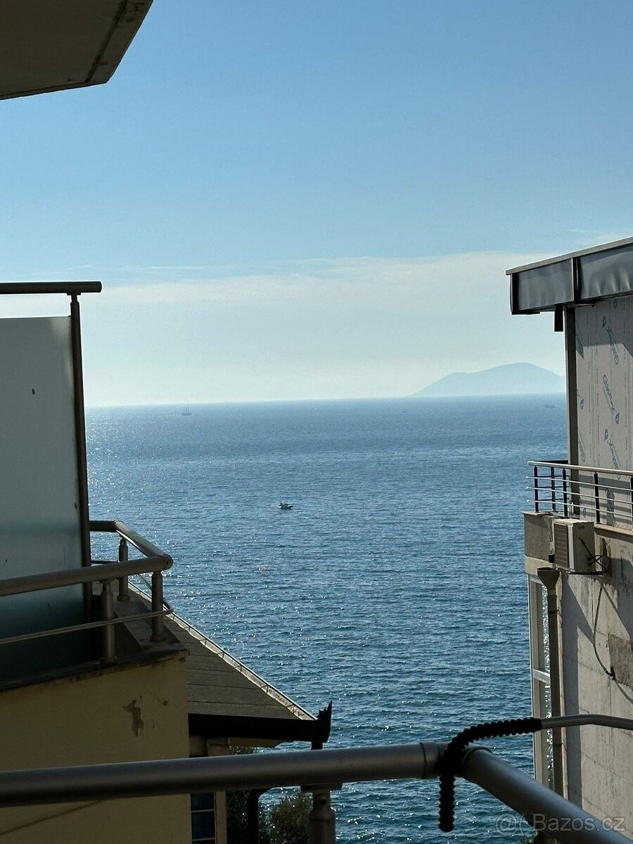 Prodej byt - 987 66, Zahraničí