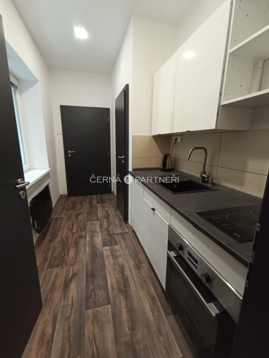 Pronájem byt 1+1 - Petrovice, 37 m²