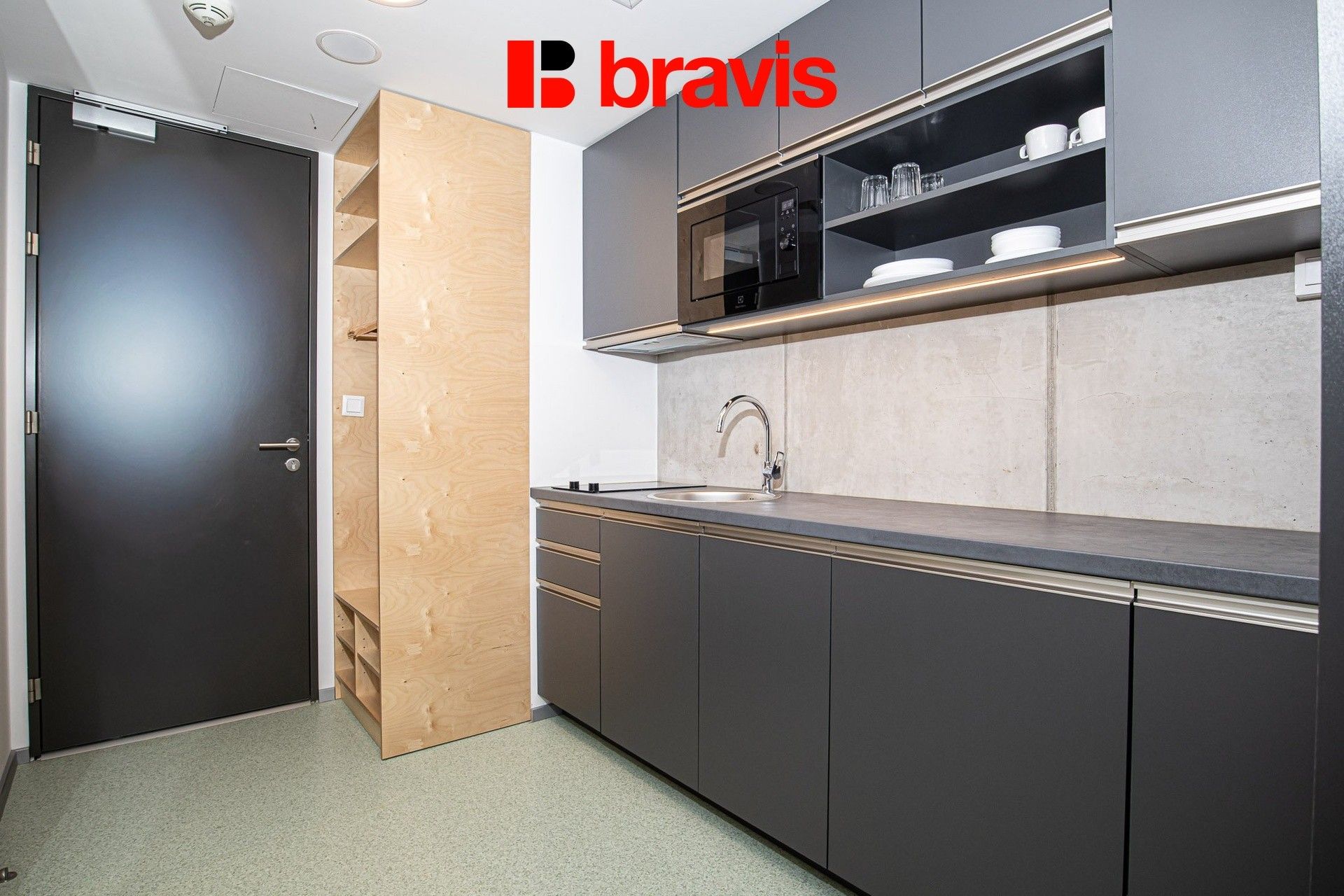 Pronájem byt 1+kk - Dornych, Brno, 24 m²