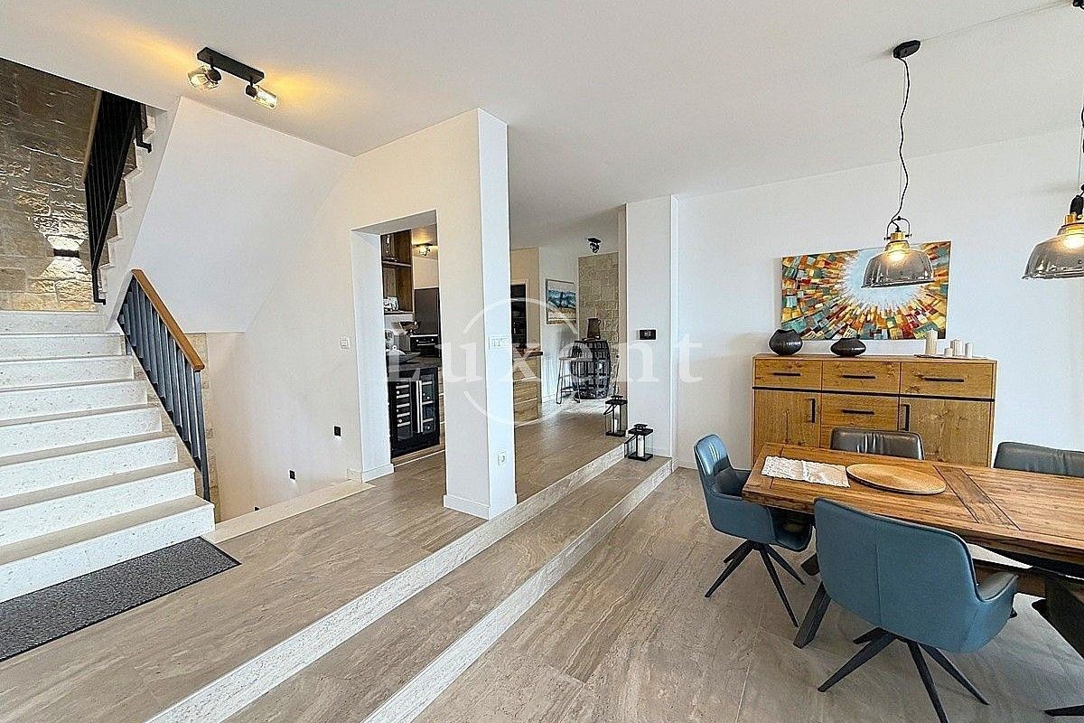 Rodinný dům · 446 m² · Zadar, Chorvatsko - 2