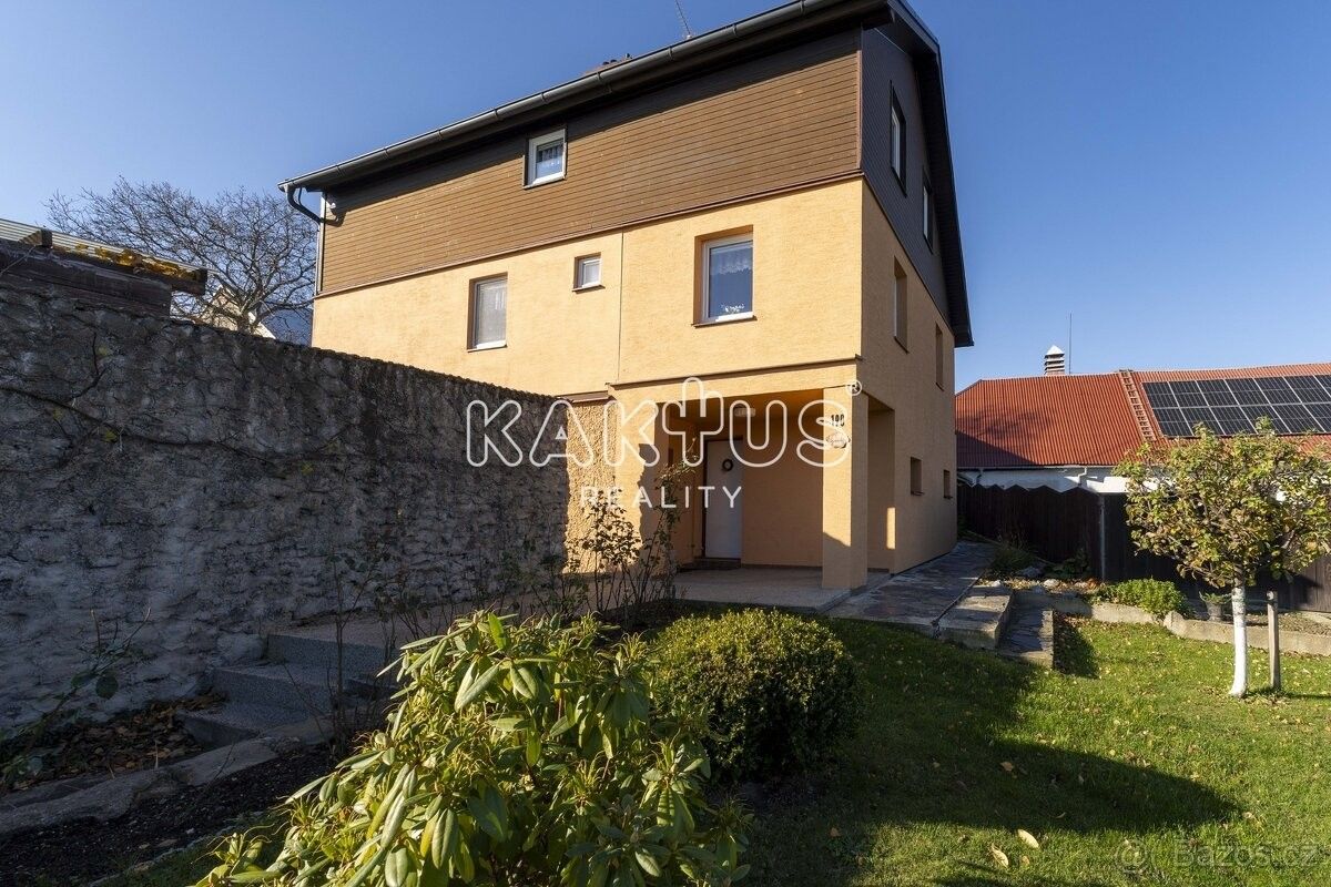 Rodinné domy, Horní Benešov, 793 12