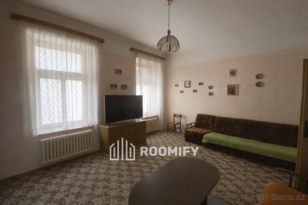 Dům – Roudnice nad Labem, Podlusky – pohled 3
