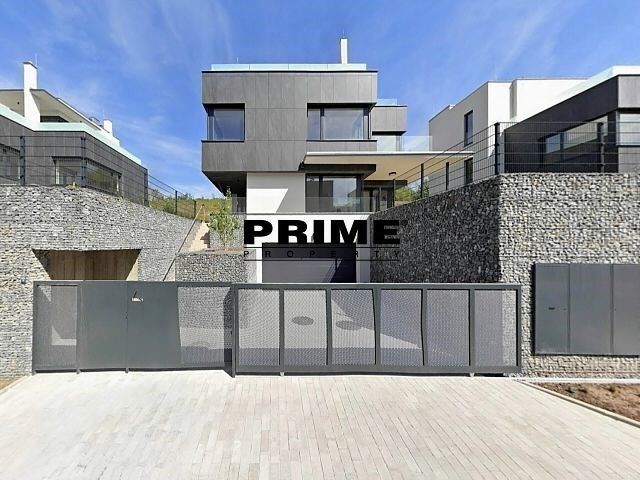 Rodinné domy, U Lesoparku, Praha, 408 m²