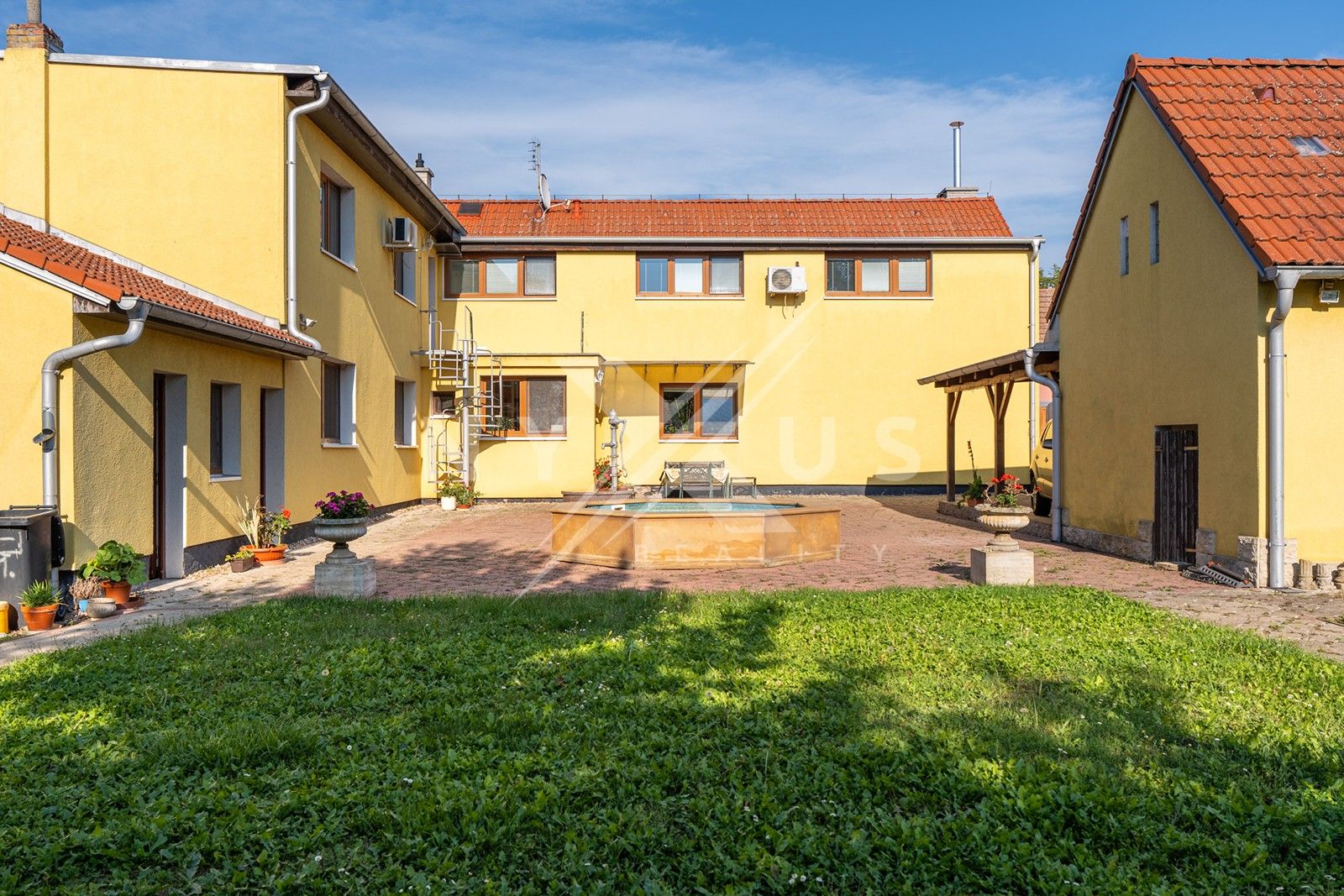 Prodej rodinný dům - Starý, Brázdim, 250 m²