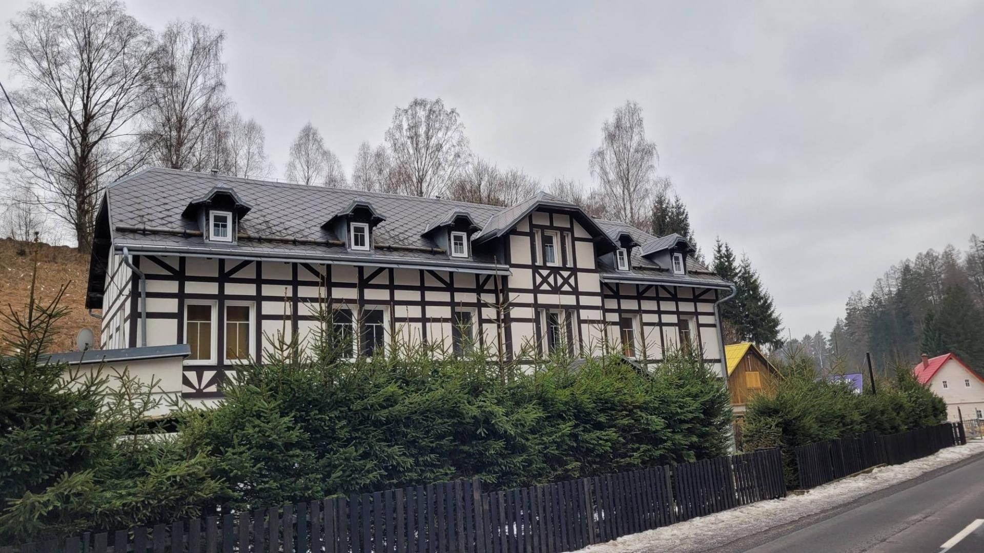 Ubytovací zařízení, Jetřichovice, 640 m²