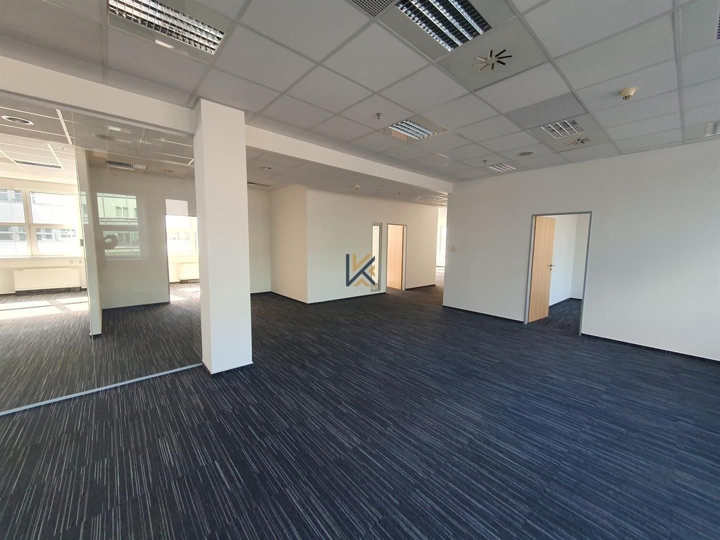 Pronájem komerční - Radlická, Praha, 576 m²