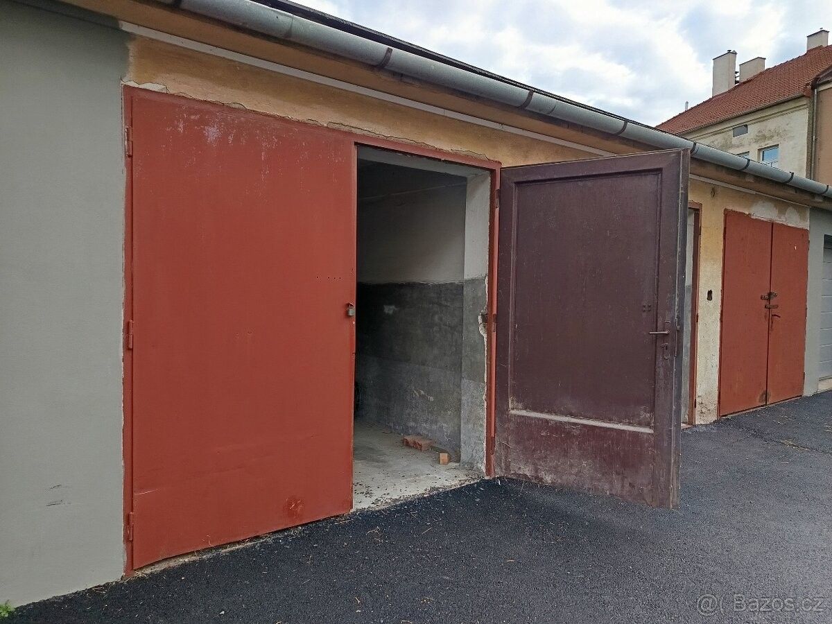 Garáže, Olomouc, 779 00